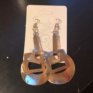 5 brand new earrings